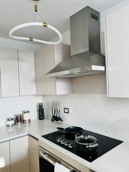 Apartamento 2 Habitaciones, Edificio Airali, Zona 10, Miradolo Città del Guatemala Esterno foto