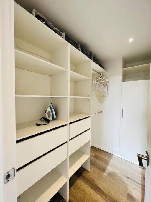 Apartamento 2 Habitaciones, Edificio Airali, Zona 10, Miradolo Città del Guatemala Esterno foto